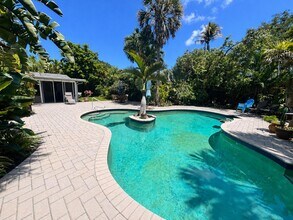 600 NW 33rd St in Oakland Park, FL - Building Photo - Building Photo