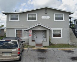 652 SW 4th St, Unit 1A in Belle Glade, FL - Building Photo