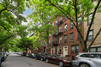 618 President St in Brooklyn, NY - Foto de edificio - Building Photo