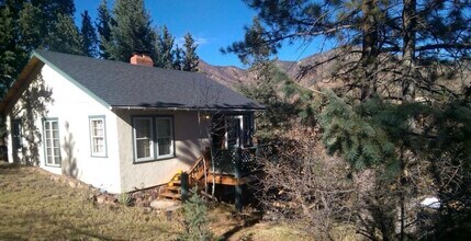 9260 Shoshone Rd in Cascade, CO - Building Photo - Building Photo