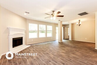 6803 Clark Vista Dr in Dallas, TX - Building Photo - Building Photo