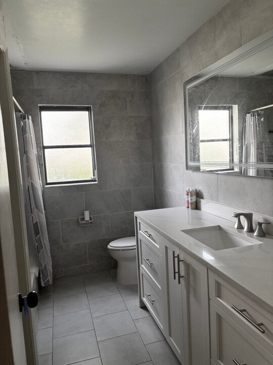 1410 NW 93rd Terrace in Coral Springs, FL - Building Photo