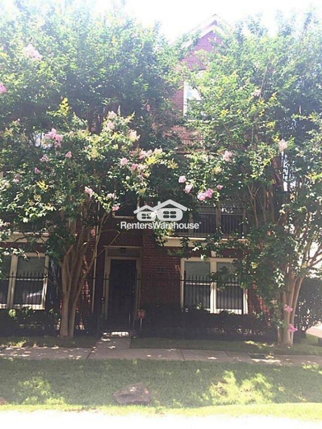 4100 Blossom St in Houston, TX - Building Photo - Building Photo