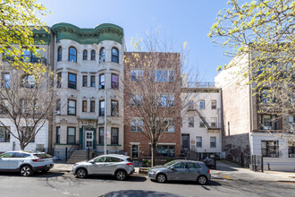 306 12th St in Brooklyn, NY - Building Photo - Building Photo