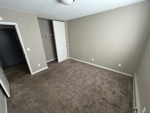 410 6th St SE in Minneapolis, MN - Building Photo - Building Photo