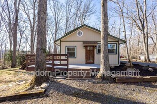 11961 Mente Rd in Manassas, VA - Building Photo