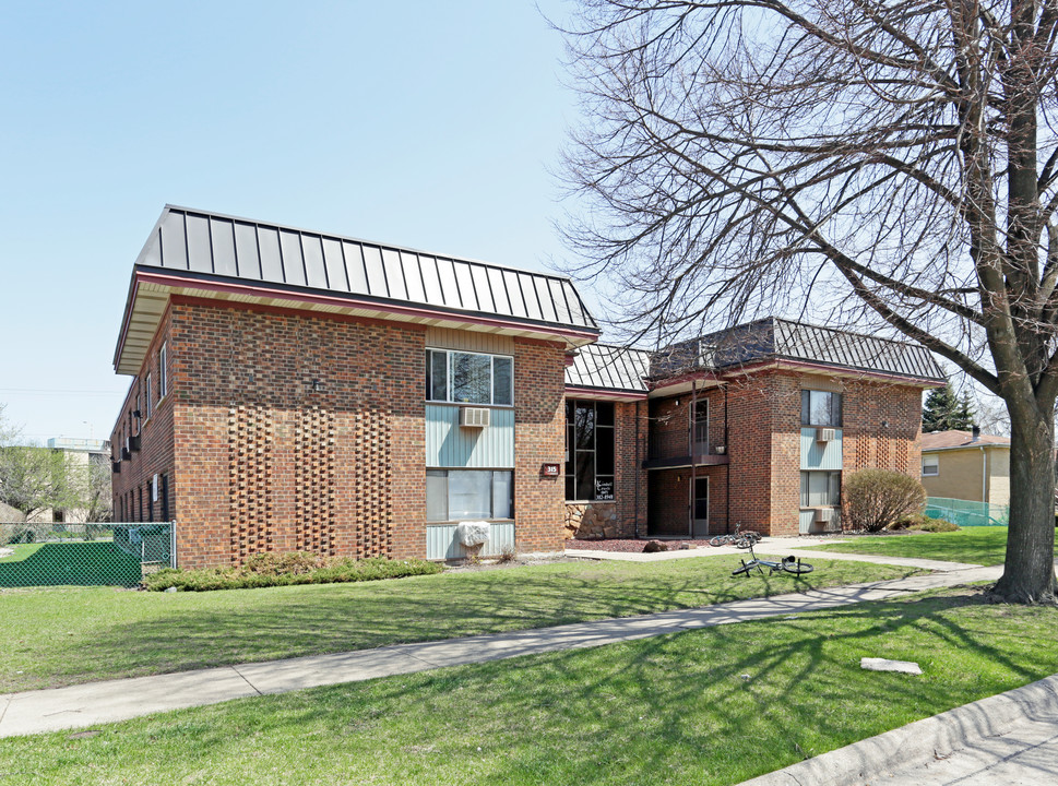 315 Kimbell Ave in Elmhurst, IL - Foto de edificio