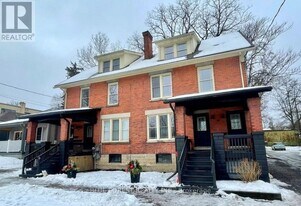 79 Cartwright St in London, ON - Building Photo