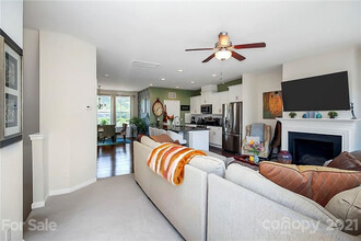 Room in Townhome on Sharon Rd W in Charlotte, NC - Building Photo - Building Photo