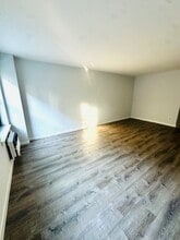 210 Atlantic Ave in Lynbrook, NY - Building Photo - Building Photo