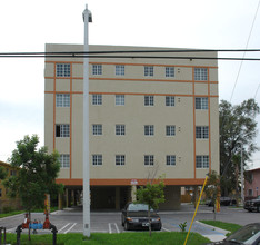 Flagler Apartments in Miami, FL - Foto de edificio - Building Photo