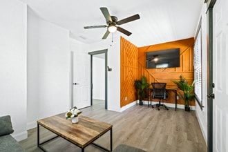 209 W Gladys St in Tampa, FL - Building Photo - Building Photo