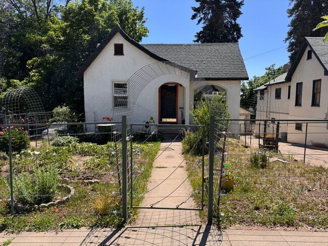 property at 235 S Pine St