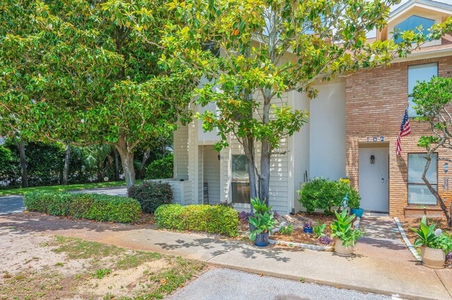 3861 Indian Trail in Destin, FL - Building Photo - Building Photo