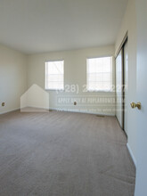 13568 Deerwater Dr in Germantown, MD - Building Photo - Building Photo