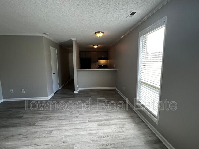 property at 5846 Century Oaks Dr