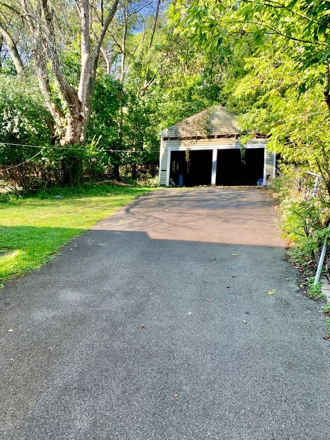 922 Westcott St in Syracuse, NY - Building Photo - Building Photo