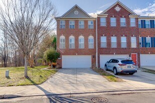 1730 Bluffs Island Ct in Odenton, MD - Building Photo