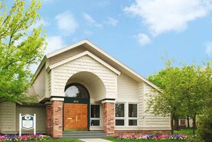 Wallen Hills Apartments in Fort Wayne, IN - Building Photo