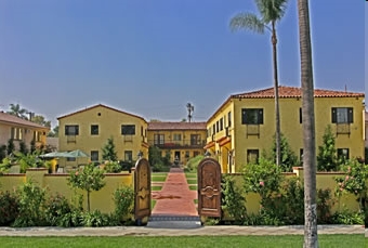 Trojandale Apartments in Los Angeles, CA - Building Photo - Building Photo