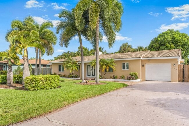 property at 724 NE 2nd St