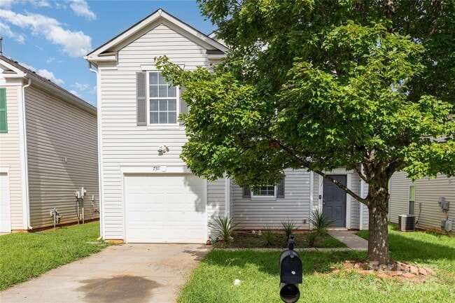 7311 Mitzi Deborah Dr in Charlotte, NC - Building Photo - Building Photo