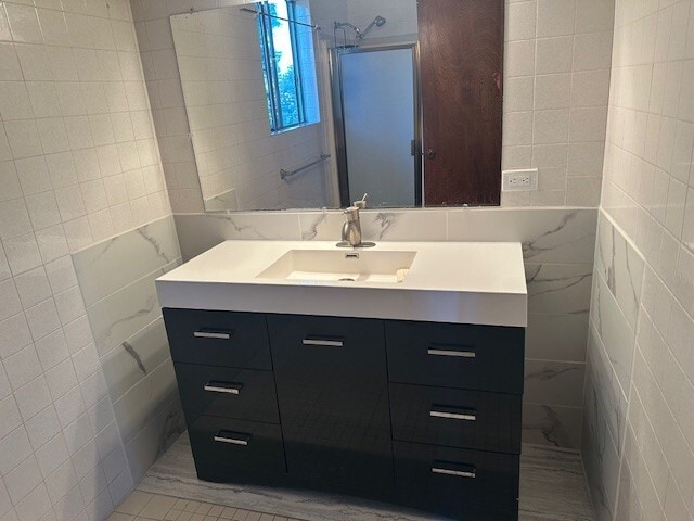 2135 Selby Ave, Unit B in Los Angeles, CA - Foto de edificio - Building Photo