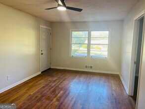 531 Locke St in Palmetto, GA - Building Photo - Building Photo
