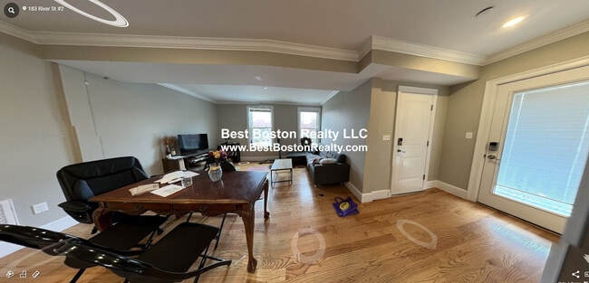 183 River St, Unit 2 in Cambridge, MA - Building Photo - Building Photo