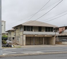 708 University Ave in Honolulu, HI - Building Photo