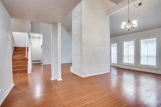 18908 Waterway Rd in Dallas, TX - Building Photo - Building Photo