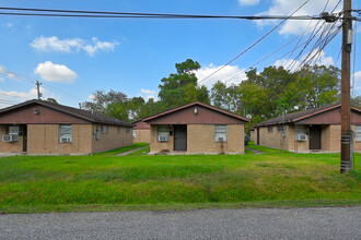 4901 Bostic St in Houston, TX - Building Photo - Building Photo