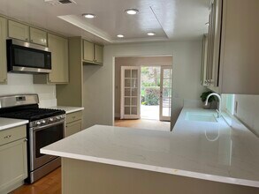 3505 Santa Clara Way in Carlsbad, CA - Building Photo - Building Photo