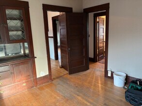 1044 E Gorham St, Unit 1 in Madison, WI - Building Photo - Building Photo