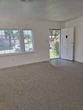 925 W Mirada Rd in San Bernardino, CA - Building Photo - Building Photo