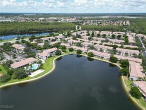 9999 Chiana Cir in Ft. Myers, FL - Building Photo - Building Photo
