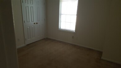 4320 Presley Ct in Raleigh, NC - Building Photo - Building Photo