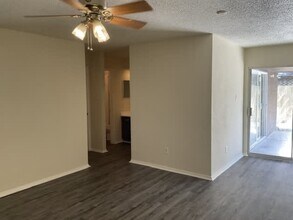2138 Wood River Rd in Spring, TX - Building Photo - Building Photo