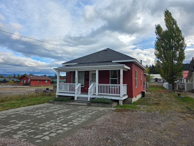 property at 204 Bierney Creek Rd