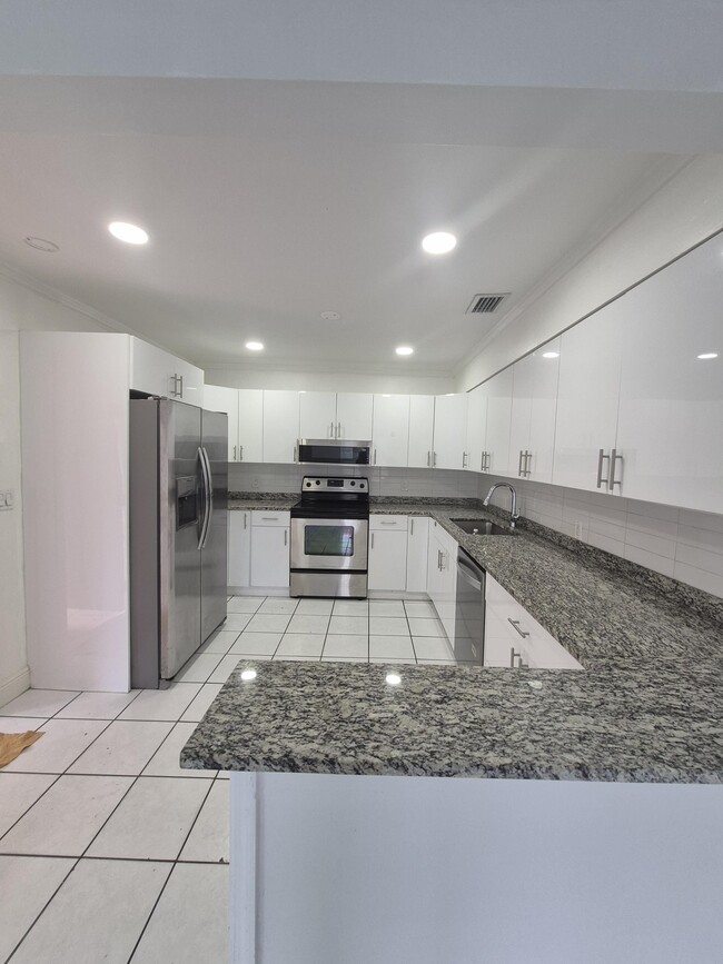 property at 415 Forest Hill Blvd