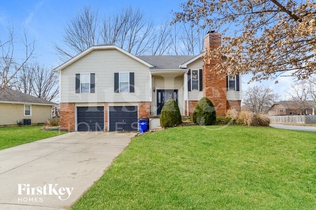 property at 13900 S Raintree Dr