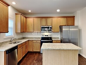 821 Maurepas Dr in Knightdale, NC - Building Photo - Building Photo