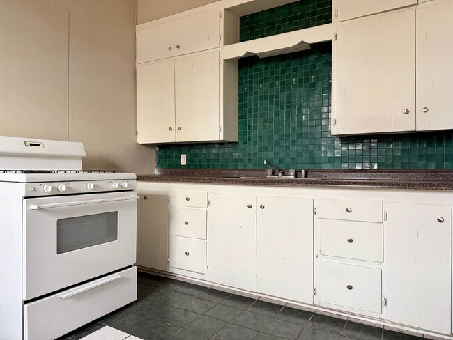 606 Burleson St in Midland, TX - Building Photo - Building Photo