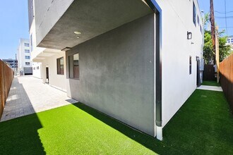1332 Tamarind Ave in Los Angeles, CA - Building Photo - Building Photo