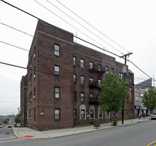 Artmor Hall Apartments