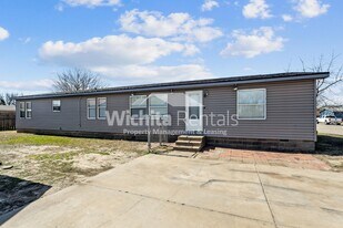3315 W Fernwood St in Wichita, KS - Building Photo