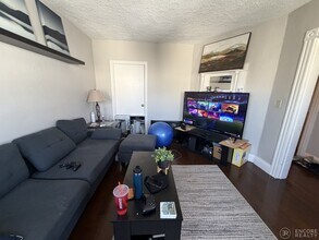 34 Speridakis Terrace in Cambridge, MA - Building Photo - Building Photo