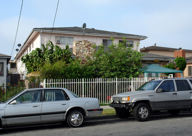 4042 W 139th in Hawthorne, CA - Foto de edificio - Building Photo