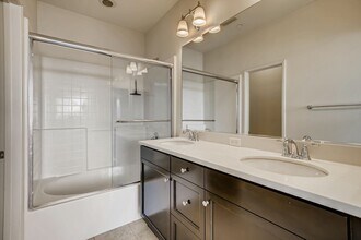 5065 Waterview Way in Oceanside, CA - Building Photo - Building Photo