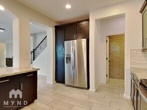 9430 S 34th Ln in Phoenix, AZ - Foto de edificio - Building Photo